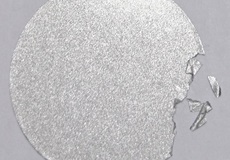 Sicherheitsfolie in silber-matt für den Außenbereich, sehr beständig und haltbar